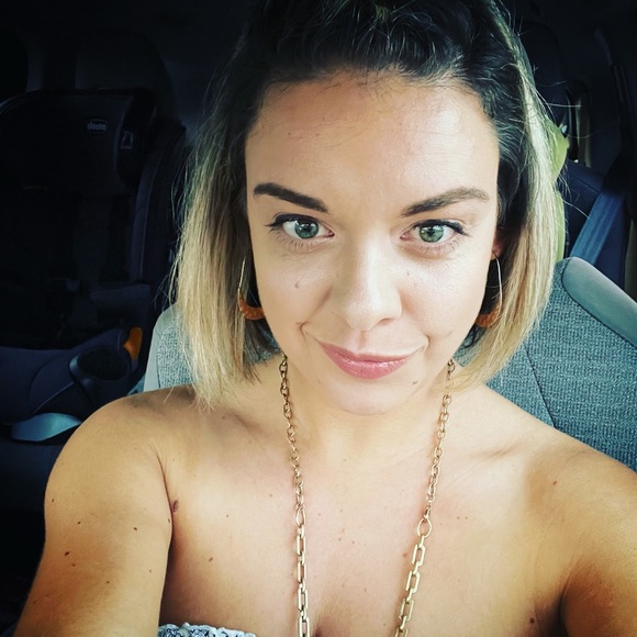 Meet your Posher, Brittany - Picture 1 of 1